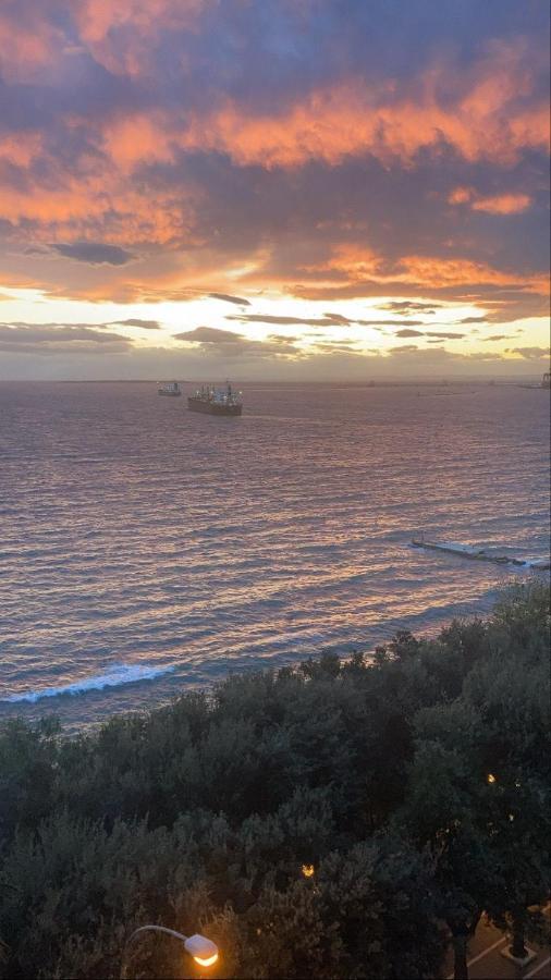 Suite al mare Taranto Exterior foto